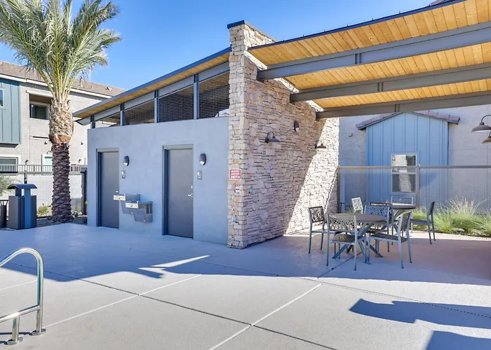 Apartment Community Pool & Hiking Trails: Red Fox Retreat 1 *