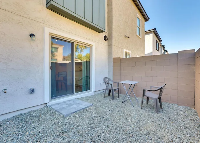 Community Pool & Hiking Trails: Red Fox Retreat 1 Apartment *